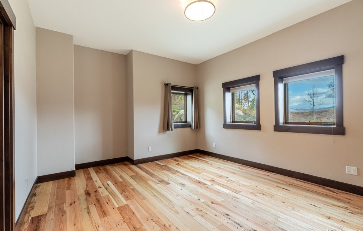 26050 Henderson Park Road Photo