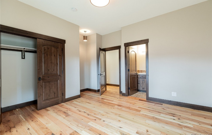26050 Henderson Park Road Photo