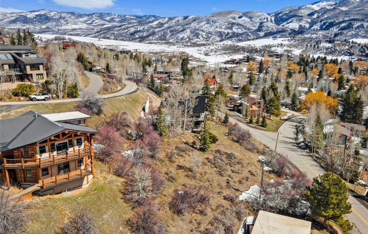1235 Buckskin Drive Photo
