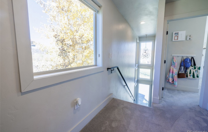 2339 Oxford Way Photo