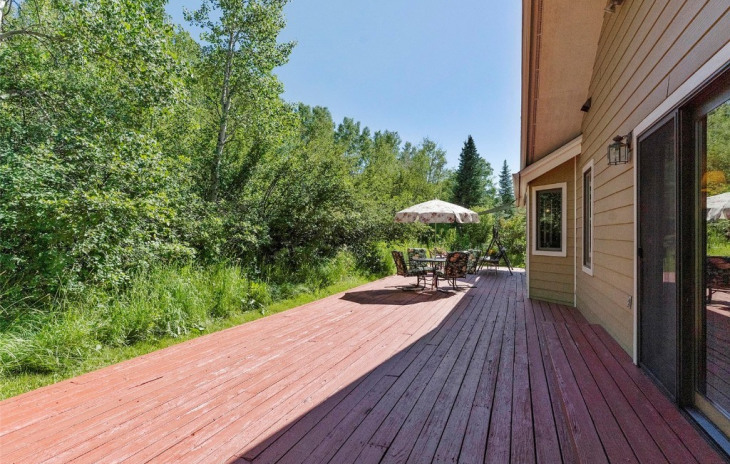 663 Amethyst Drive Photo