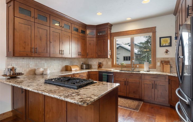 1927 Spinnaker Lane Photo