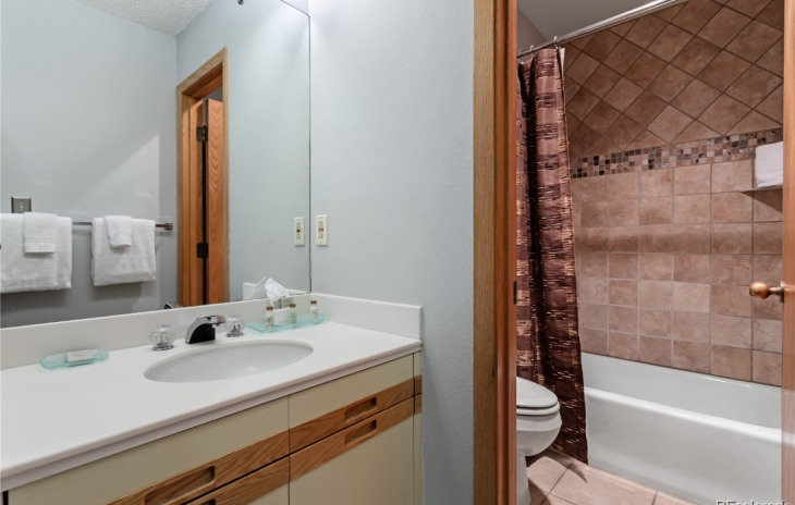 2800 Village Drive Photo