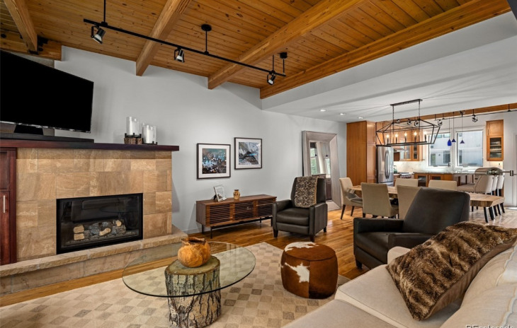 2893 Blackhawk Court Photo