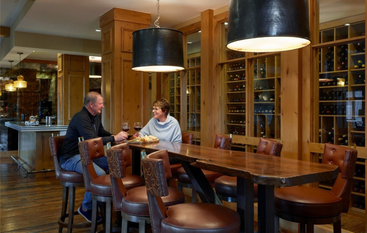 2250 Apres Ski Way Photo