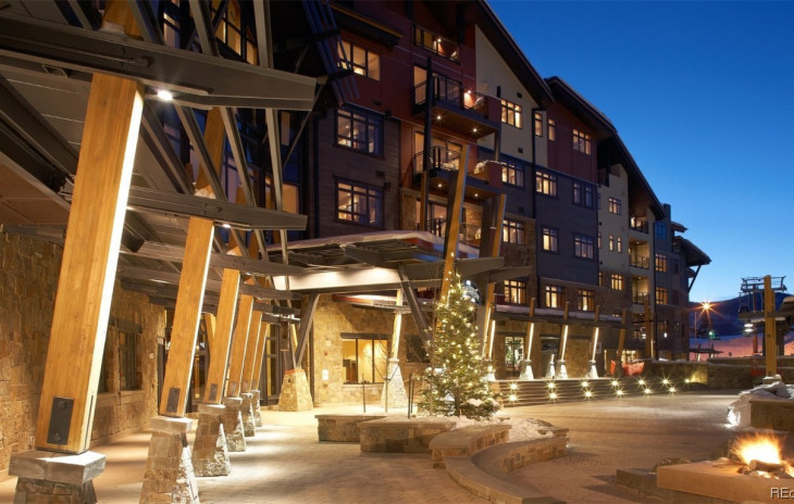 2250 Apres Ski Way Photo