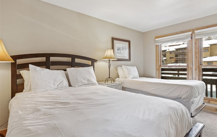 2700 Village Drive Photo