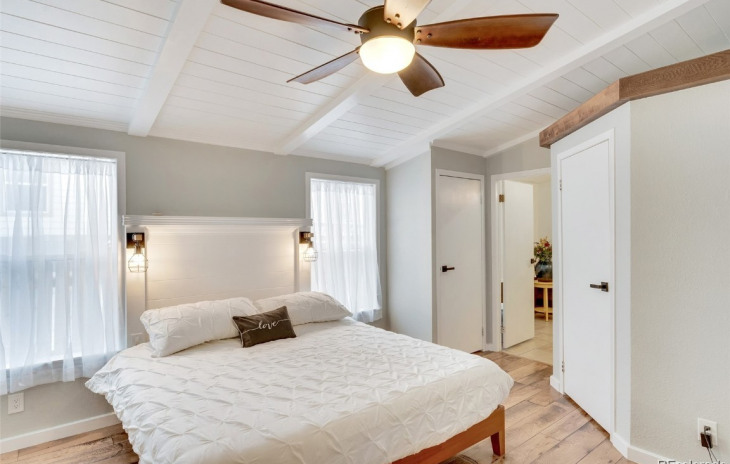 1360 Indian Trail Photo