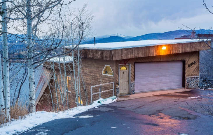 2965 Ski Trail Lane Photo