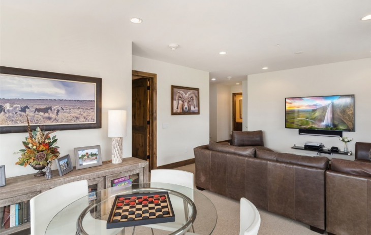 1464 Bangtail Way Photo