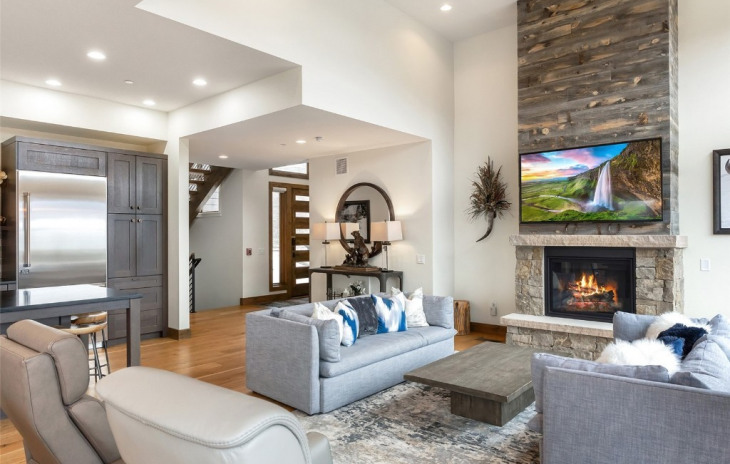 1464 Bangtail Way Photo