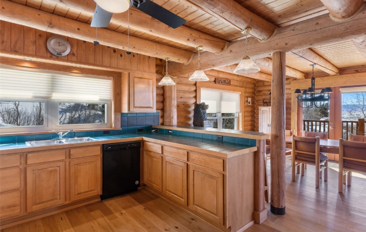 2885 Ski Trail Lane Photo