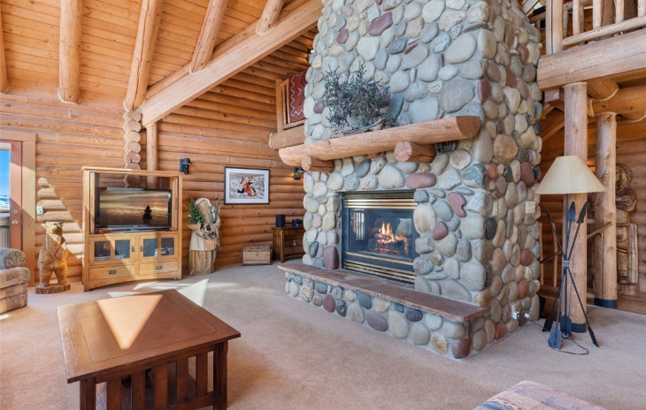 2885 Ski Trail Lane Photo