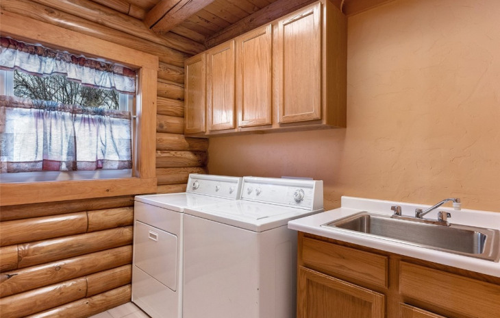 2885 Ski Trail Lane Photo