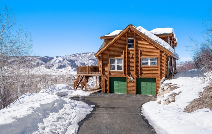 2885 Ski Trail Lane Photo