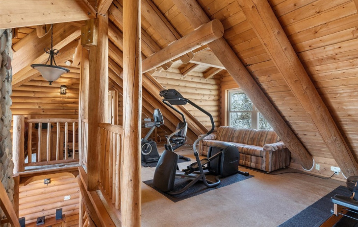 2885 Ski Trail Lane Photo