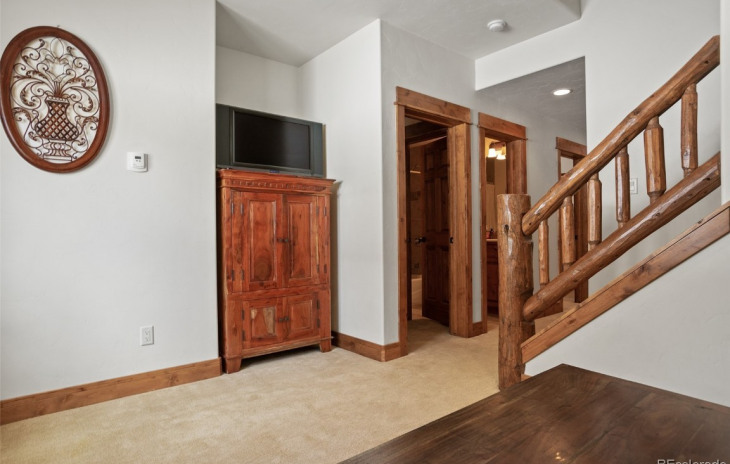 1510 Flattop Circle Photo