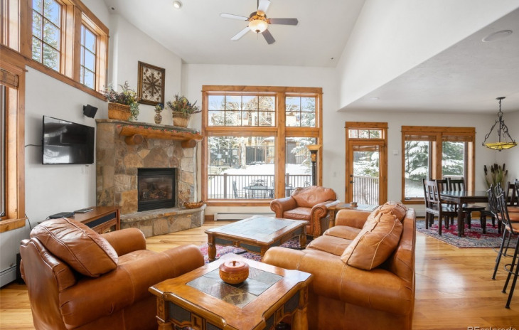 1510 Flattop Circle Photo