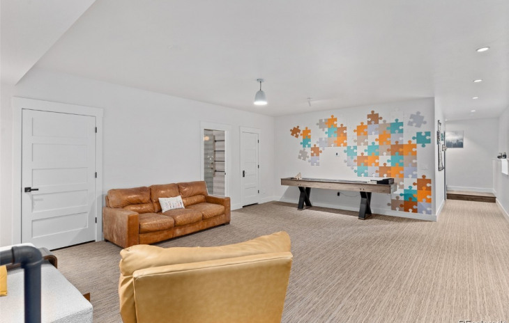 27440 West Wind Place Photo