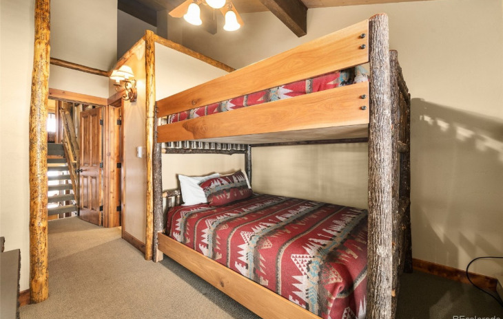 2315 Ski Trail Lane Photo