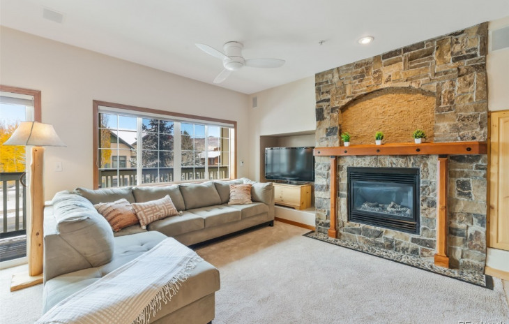 3355 Columbine Drive Photo