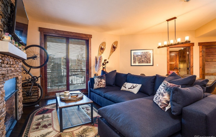 1175 Bangtail Way Photo