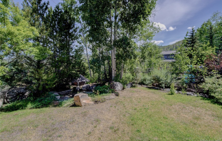 1680 Bluebird Lane Photo