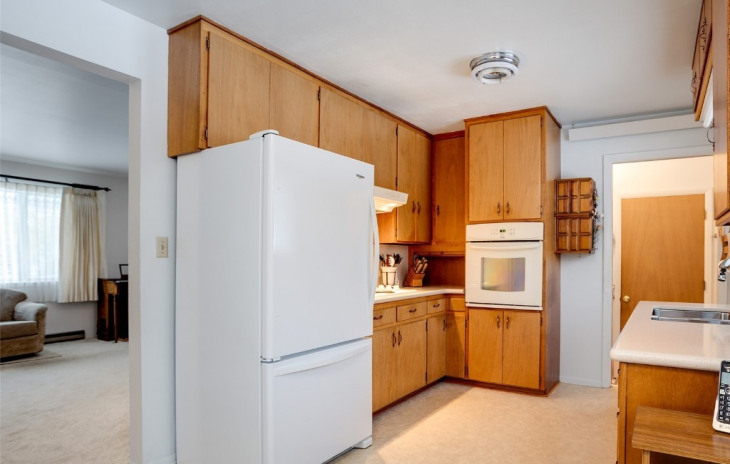 1042 Village Lane Photo