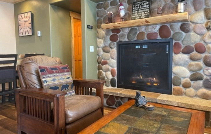 1755 Latigo Loop Photo