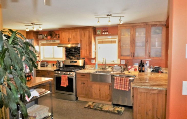 210 James Street Photo