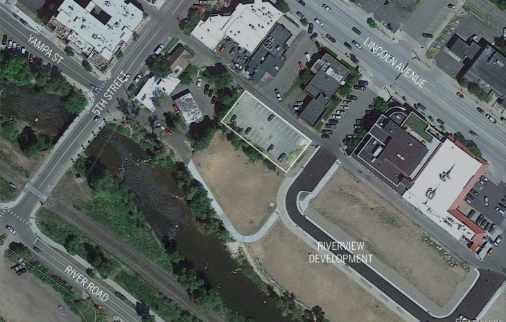 000 4th Street Photo