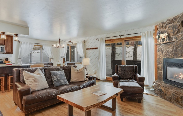 2355 Apres Ski Way Photo