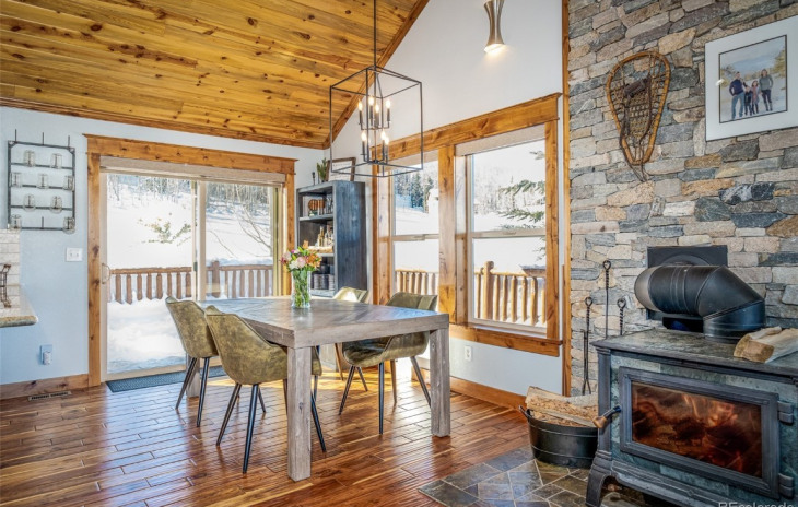 57415 Clara Way Photo