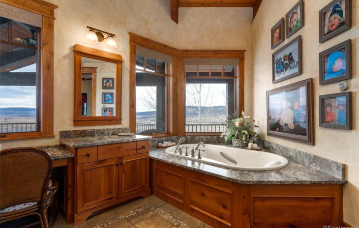 33175 Priest Creek Court Photo