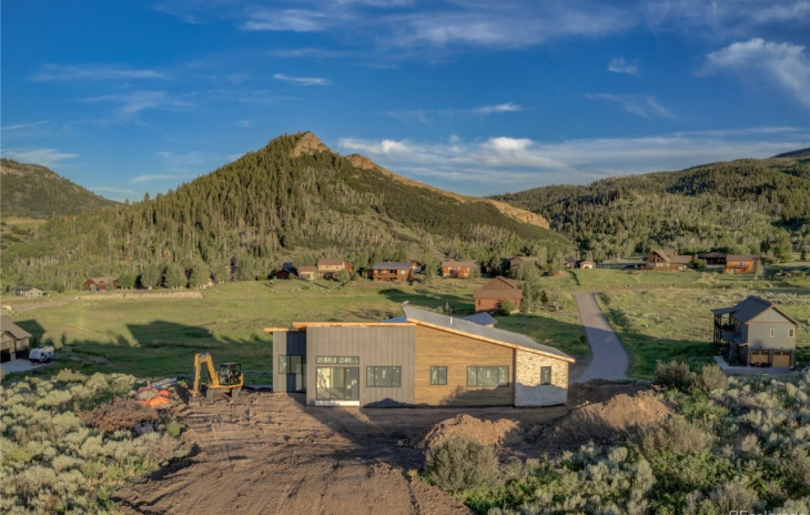 23375 Postrider Trail Photo