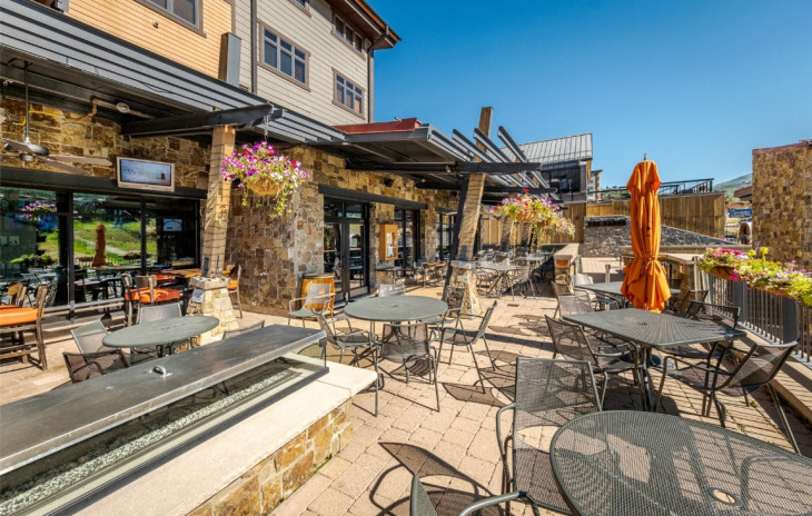 2250 Apres Ski Way Photo