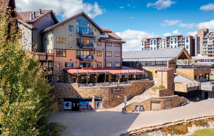 2250 Apres Ski Way Photo