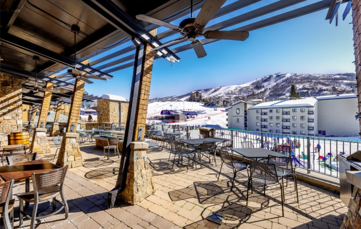 2250 Apres Ski Way Photo