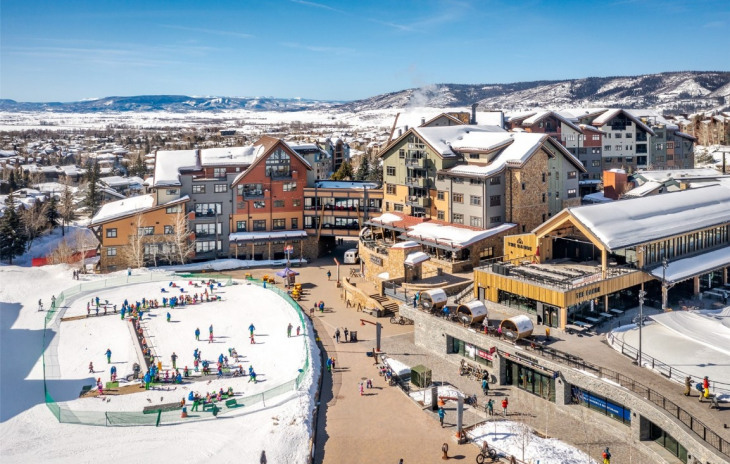 2250 Apres Ski Way Photo