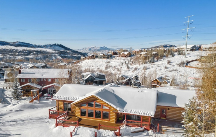 955 Falling Water Lane Photo