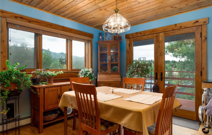 520 Dabney Lane Photo