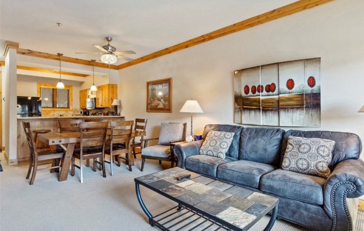 2200 Apres Ski Way Photo