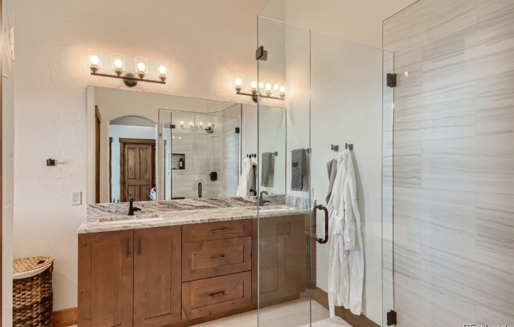 2835 Timber Lane Photo