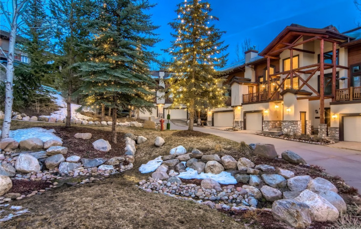 2835 Timber Lane Photo