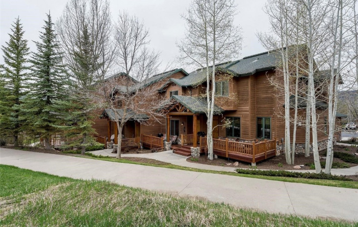 3448 Spring Valley Drive Photo