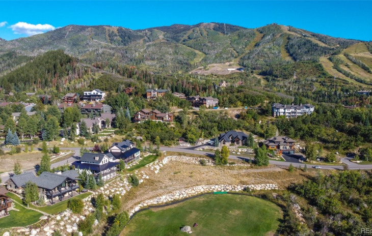 1945 Clubhouse Drive Photo