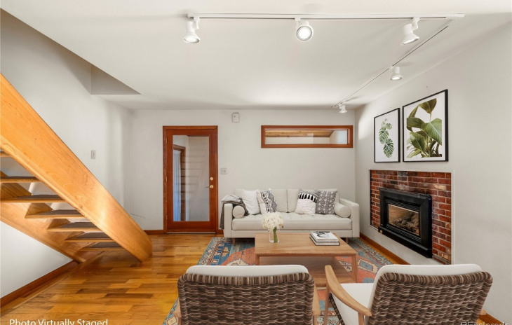 1080 Merritt Street Photo