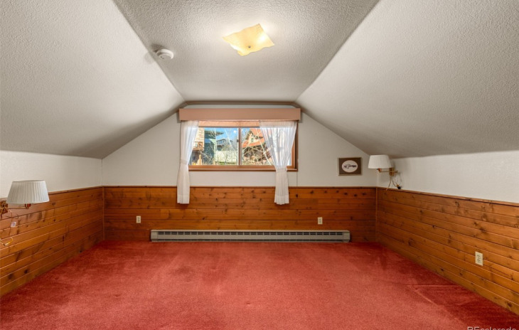 1080 Merritt Street Photo