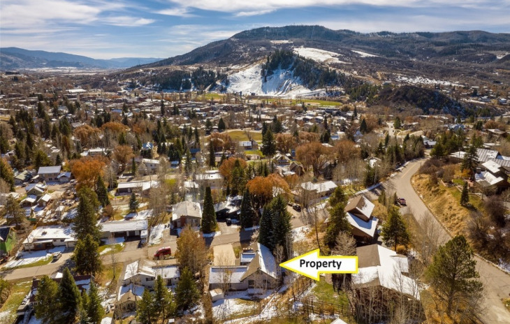 1080 Merritt Street Photo