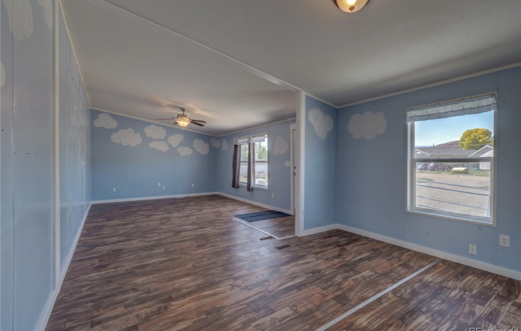 21762 4th Avenue Photo